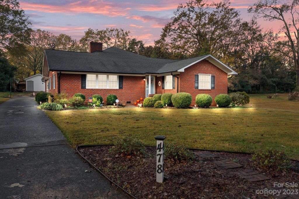 478 Sunnyside Dr   SE, Concord, NC 28025