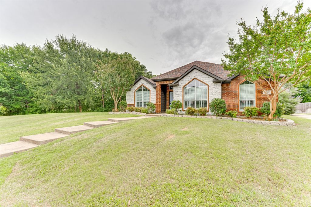 307 Los Altos Dr, Rockwall, TX 75087