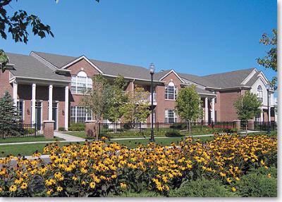 22203 Chesapeake Cir, Walled Lake, MI 48390