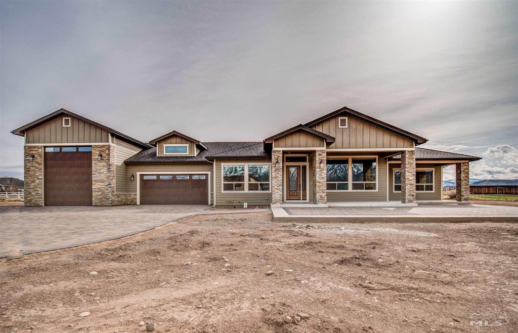 20 W Sierra View Dr, Smith Valley, NV 89430