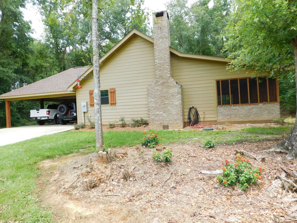 3131 Old Highway 11, Purvis, MS 39475