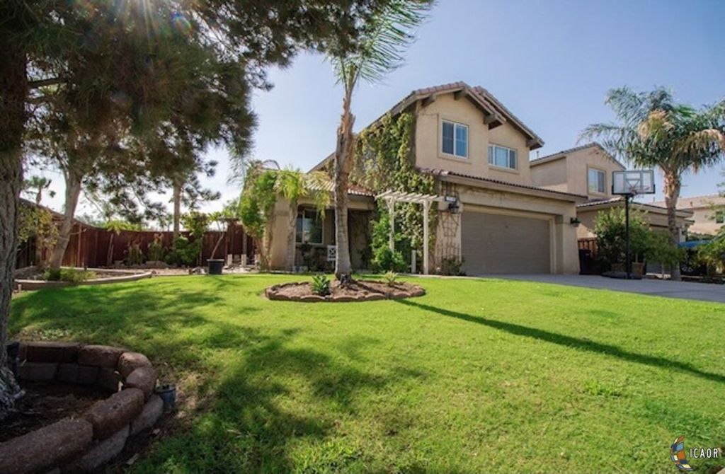 1230 N Palm Ave, Heber, CA 92249