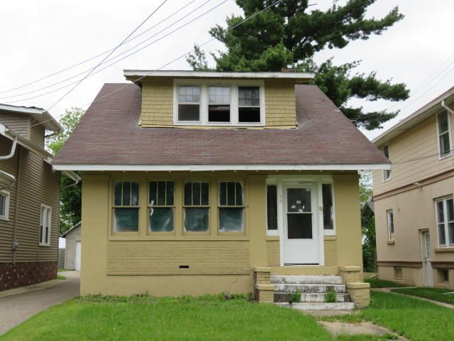 55 Kingman Ave E, Battle Creek, MI 49014