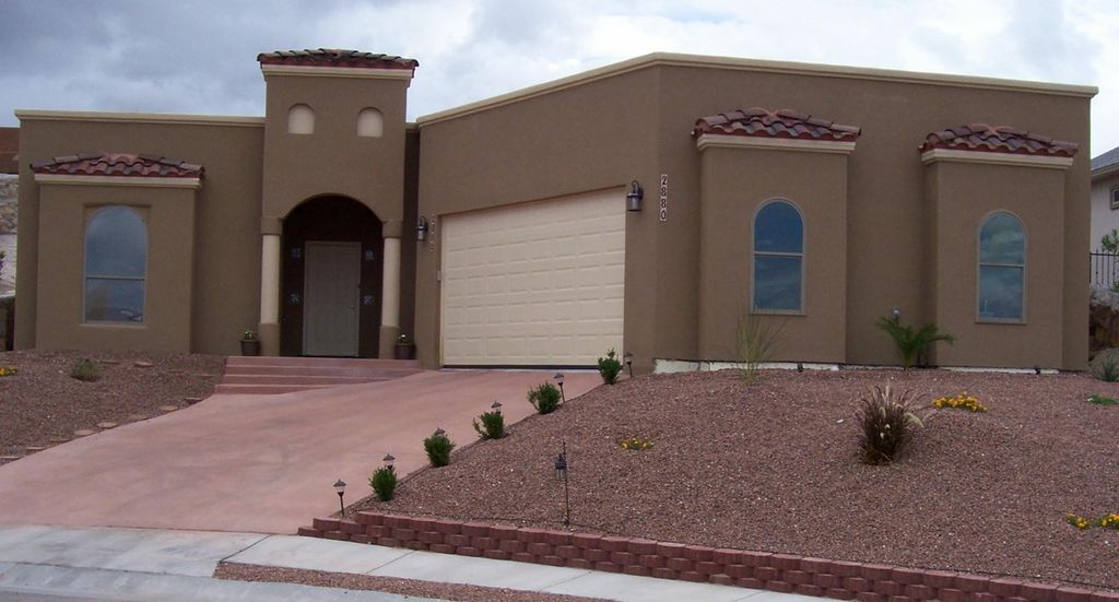 2880 Asteroid Ct, Las Cruces, NM 88011