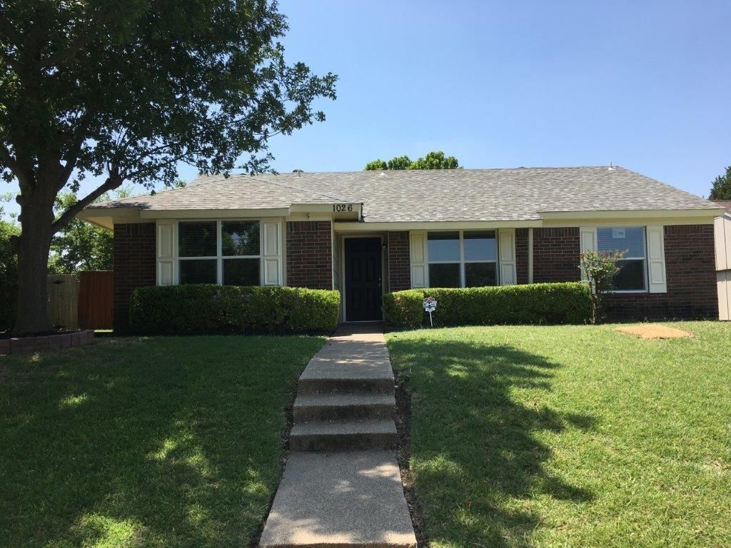 1026 High Country Dr, Garland, TX 75041