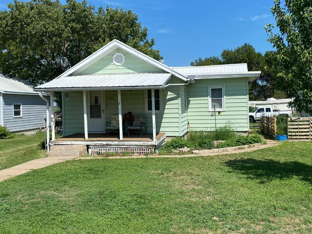 600 Locust St, Burdett, KS 67523 Trulia