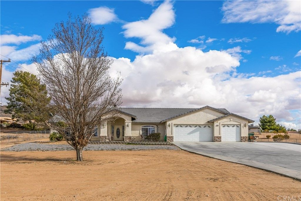 19006 Yanan Rd, Apple Valley, CA 92307