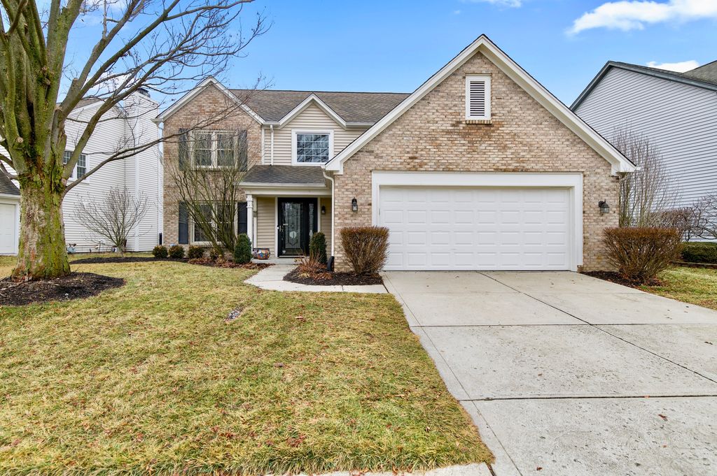8828 Pine Tree Blvd, Indianapolis, IN 46256