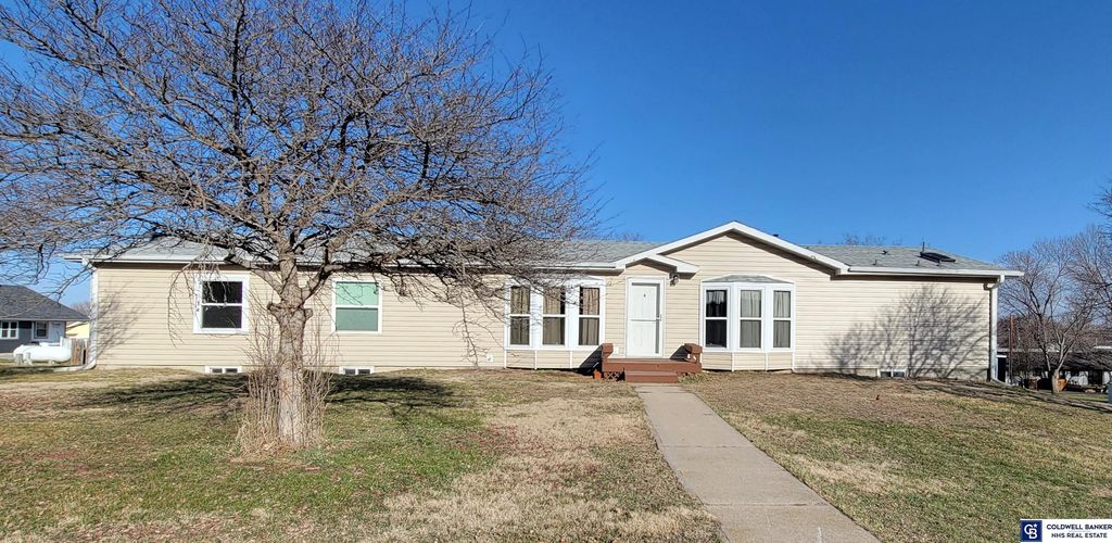 230 N 3rd Ave, Mc Cool Junction, NE 68401 Trulia