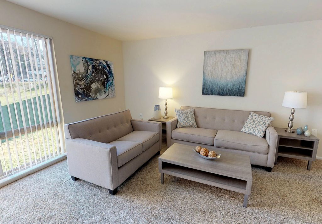 6285 Fernwood Ter, Riverdale, MD 20737