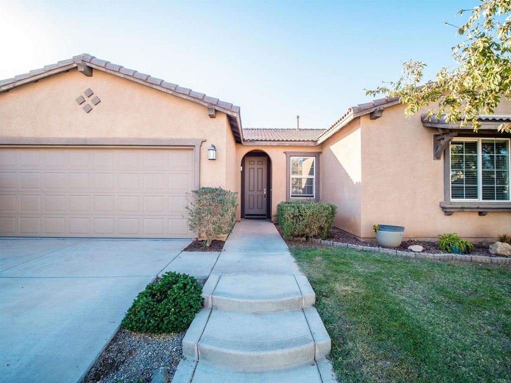 2605 Zircon St, Imperial, CA 92251