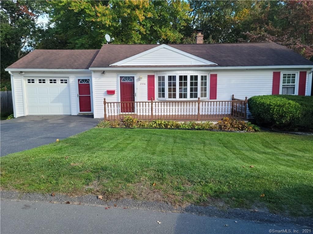 206 Beth Ln, Waterbury, CT 06705