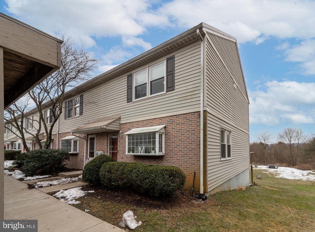 533 Marjorie Mae St, State College, PA 16803