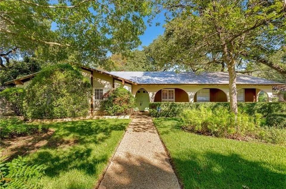 8810 Point West Dr, Austin, TX 78759
