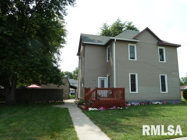 104 N Logan St, New Holland, IL 62671