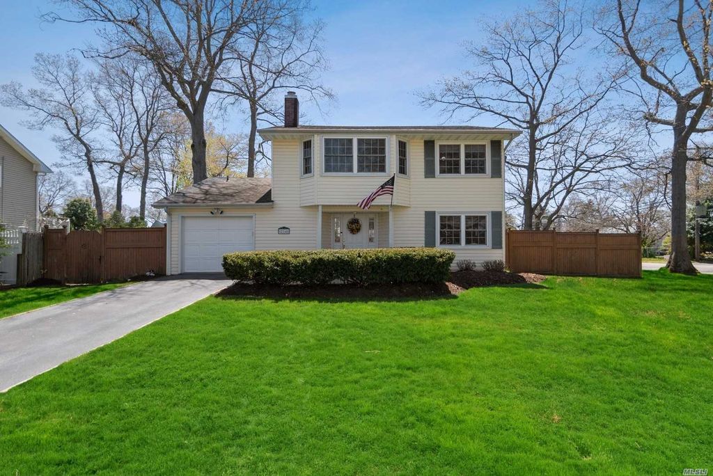 214 Roberts St, Holbrook, NY 11741 Trulia