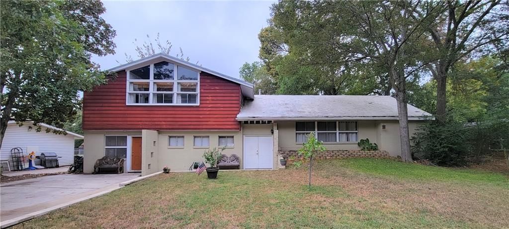 2100 Post Oak Rd, Rockdale, TX 76567