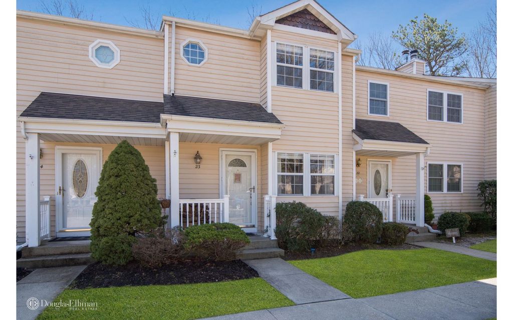 23 Hancock Cmns, Yaphank, NY 11980 Trulia