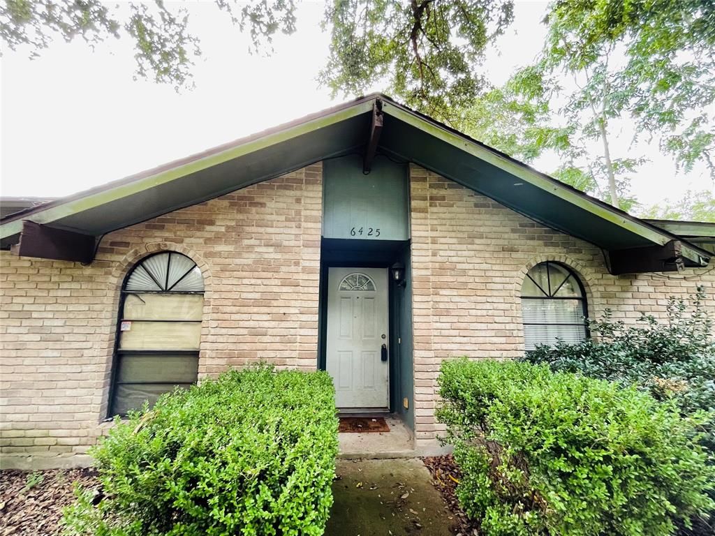 6425 Field Knoll Dr, Garland, TX 75043
