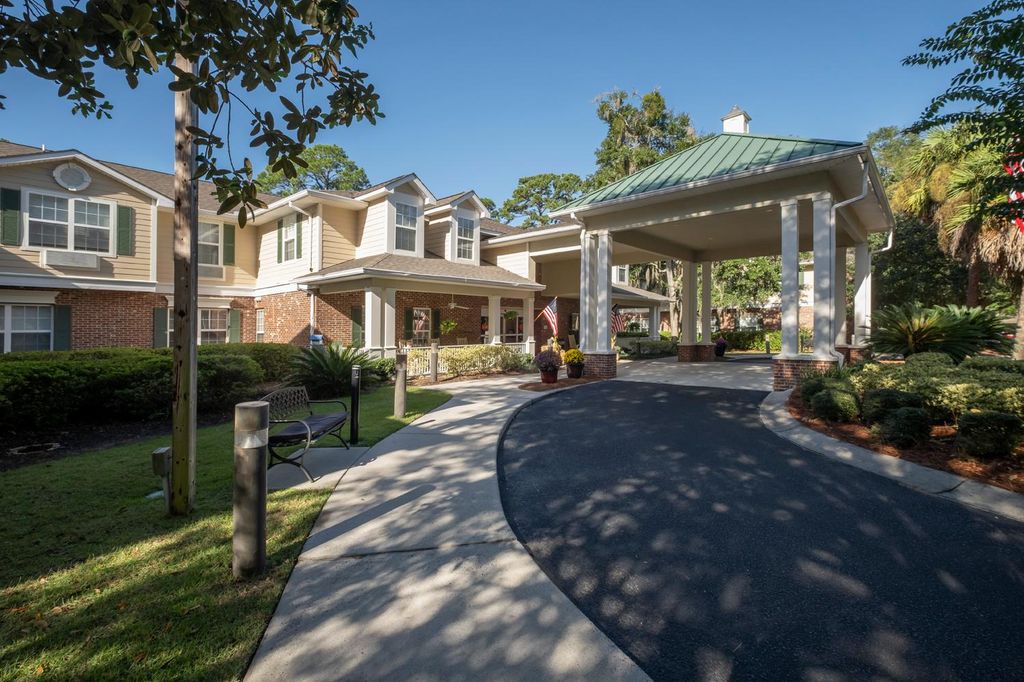 15 N Main St #aufcfh3rg, Hilton Head Island, SC 29926