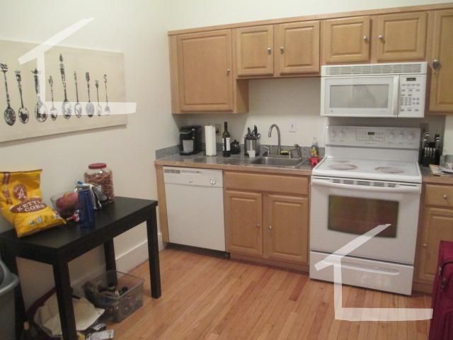 15 Aberdeen St #3, Boston, MA 02215