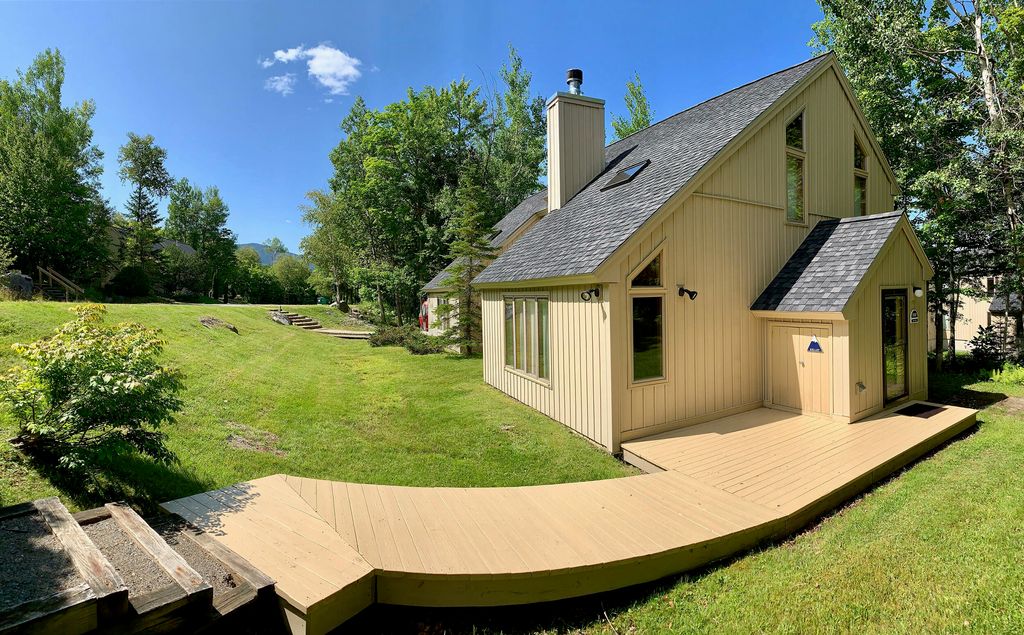 2337 Oak Dr #2337, Kingfield, ME 04947