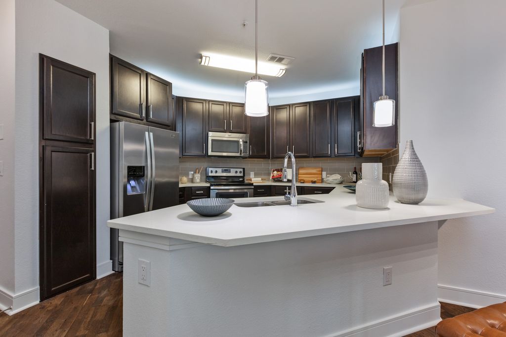 4525 Cole Ave, Dallas, TX 75205