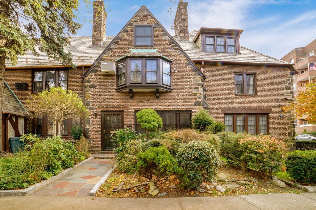 11110 75th Rd, Forest Hills, NY 11375 Trulia