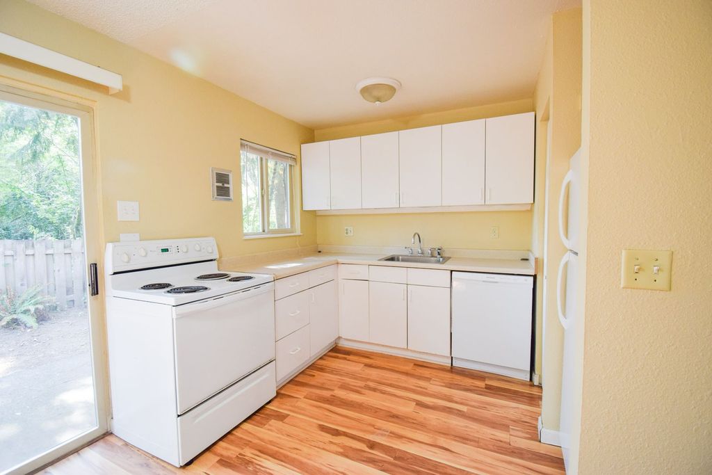 Rivercrest Apartments TAU9425AL Wilsonville, OR Trulia