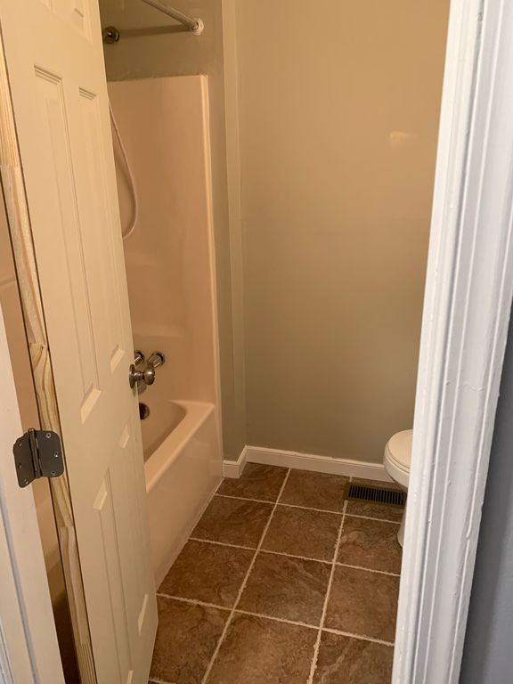 5048 Glen Tara Dr, Midlothian, VA 23112