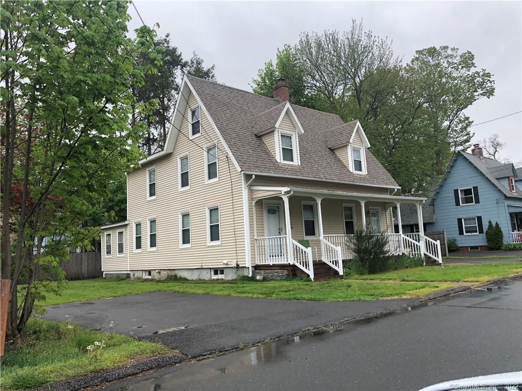 17 Division St, Manchester, CT 06040