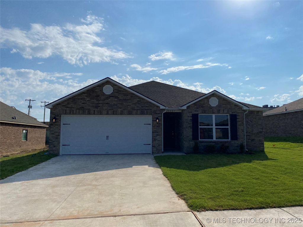 13991 S  Madison Ave, Glenpool, OK 74033