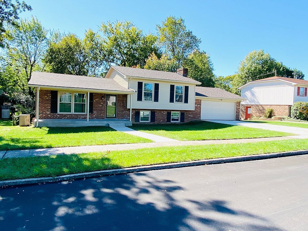 1312 Post Oak Rd, Lexington, KY 40517