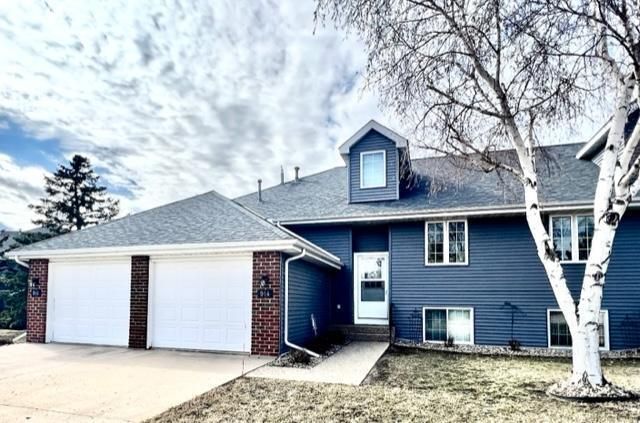 914 S  Gould St, Redwood Falls, MN 56283