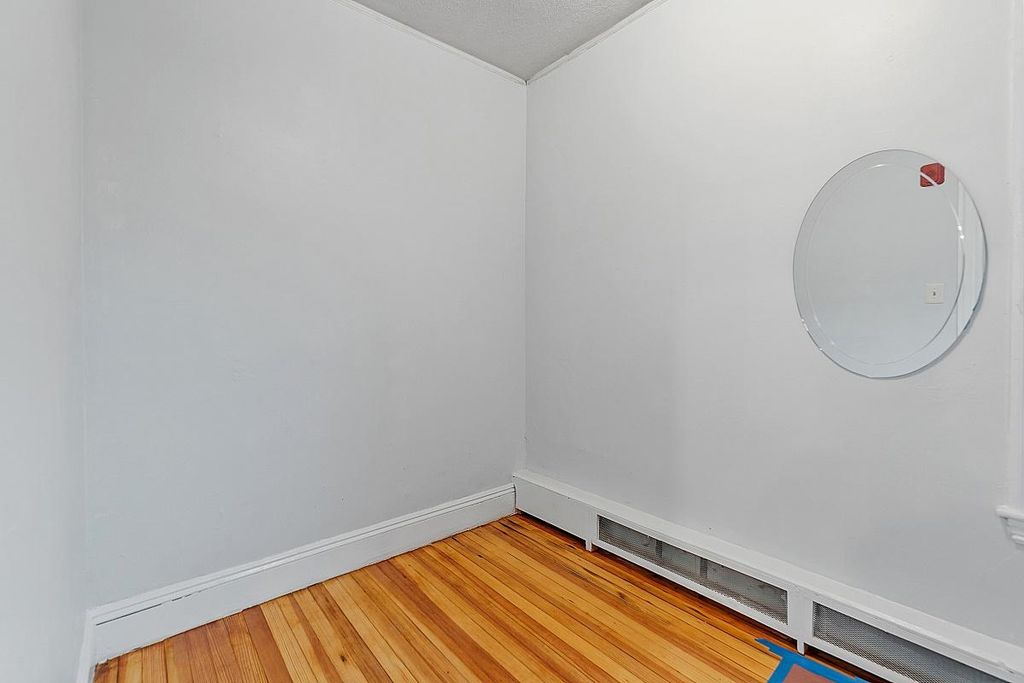 1906 Beacon St #3, Brookline, MA 02445