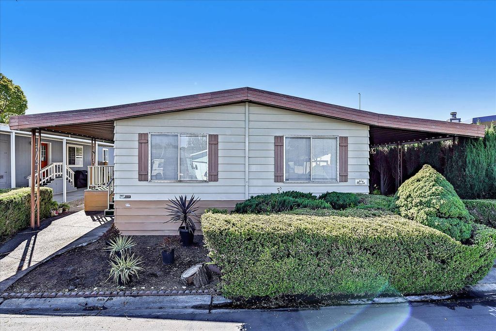 581 Millpond Dr, San Jose, CA 95125