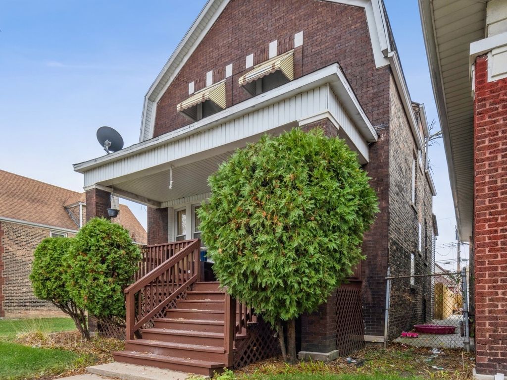 5612 S Honore St, Chicago, IL 60636