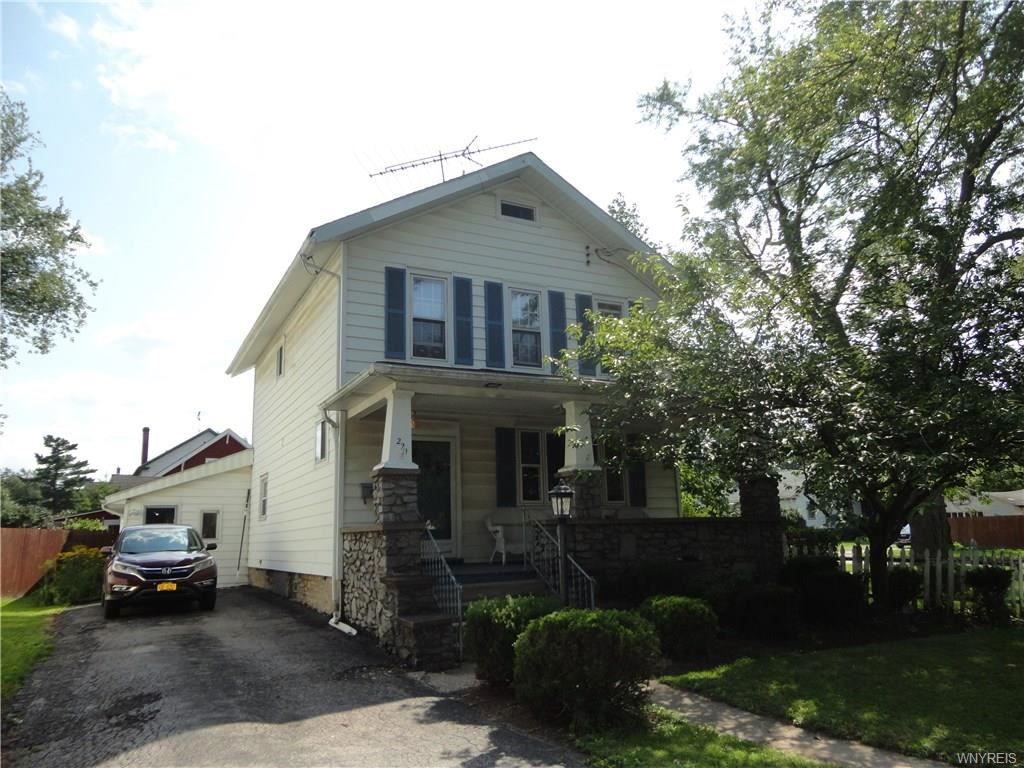 221 Elmwood Ave, Lockport, NY 14094 Trulia