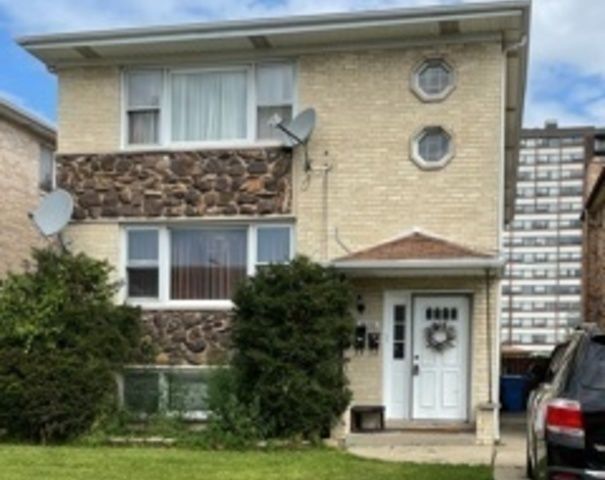 8652 W Catherine Ave, Chicago, IL 60656
