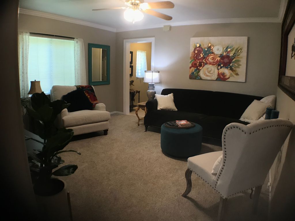 381 E 9th St, Chico, CA 95928