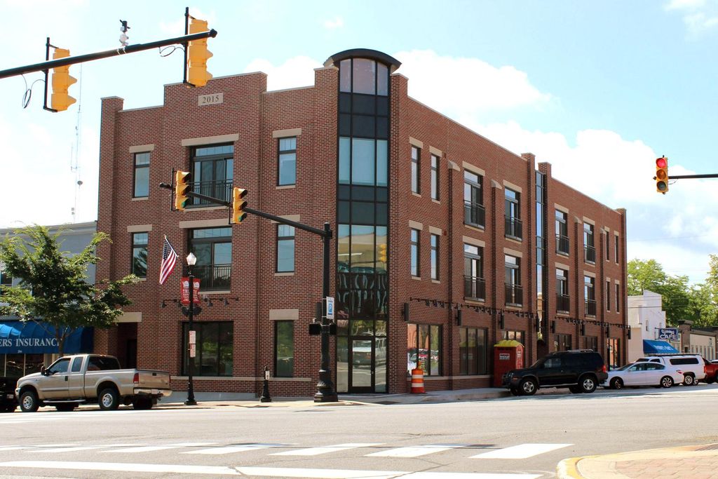 53 Michigan Ave Valparaiso In 46383 Trulia