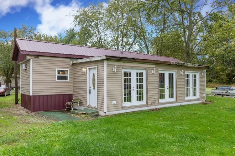 6314 Lakeview Dr, Macy, IN 46951