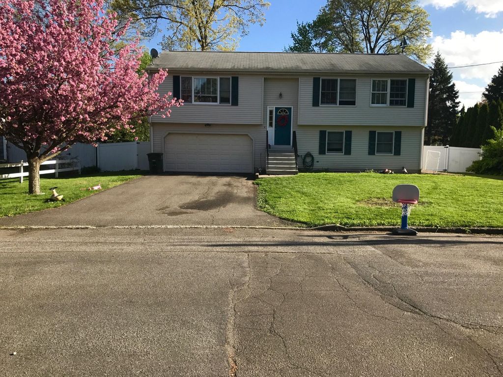 28 Bristol Ter, Milford, CT 06460 Trulia