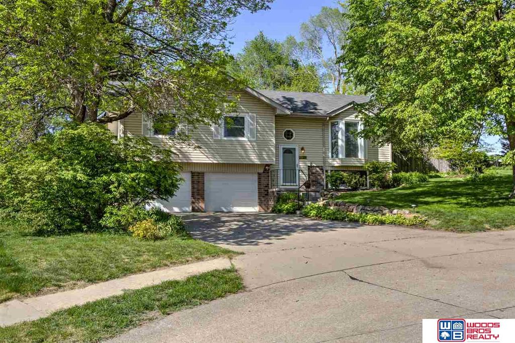 7910 Craig Cir, Omaha, NE 68122 Trulia