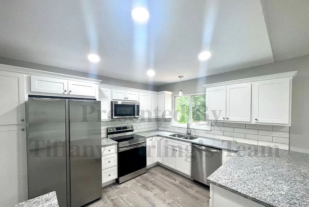 113 Mill Pond Dr, O'Fallon, MO 63366