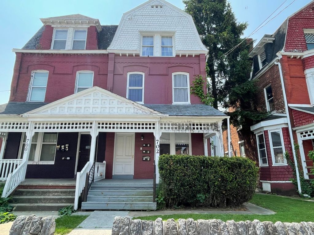702 W King St York, PA Trulia