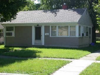1237 W Home Ave, Hobart, IN 46342