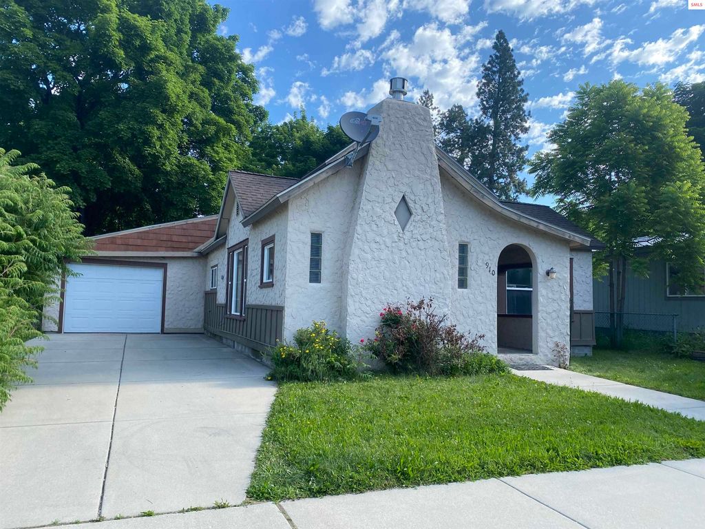 910 Pine St, Sandpoint, ID 83864 Trulia