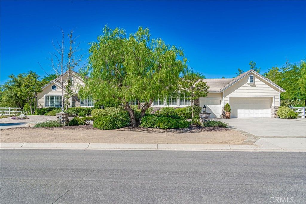 9618 Sweetwater Dr, Agua Dulce, CA 91390