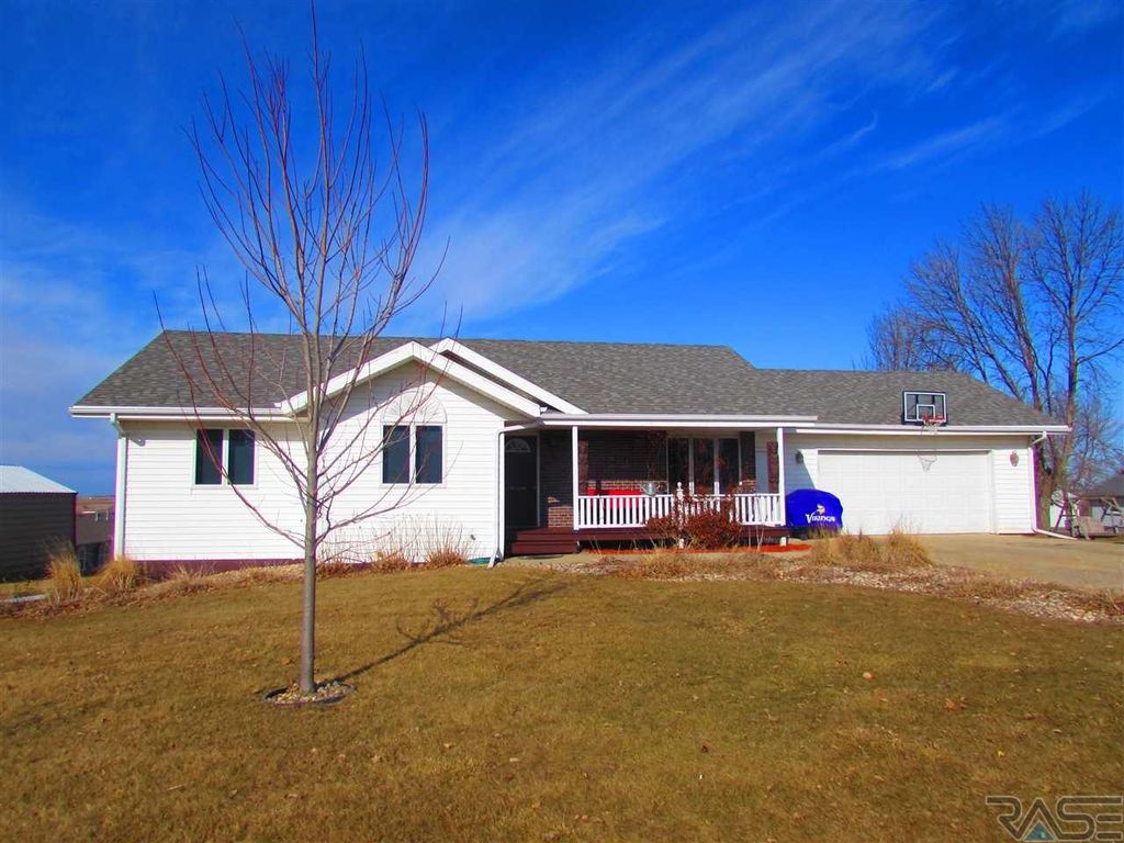 101 S Frank Ave, Garretson, SD 57030 Trulia